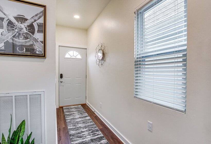 Dog Friendly Sheboygan Home   1 Mi To Town!