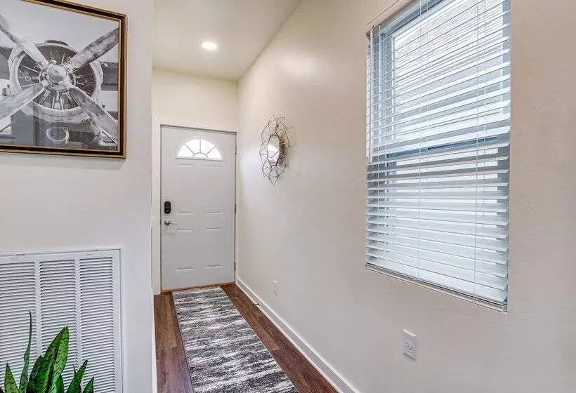 Dog Friendly Sheboygan Home   1 Mi To Town!