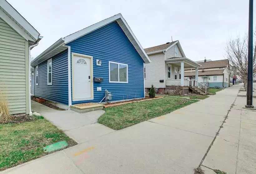Dog Friendly Sheboygan Home   1 Mi To Town!