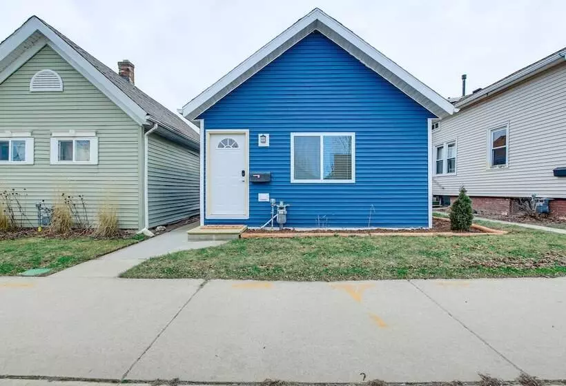 Dog Friendly Sheboygan Home   1 Mi To Town!