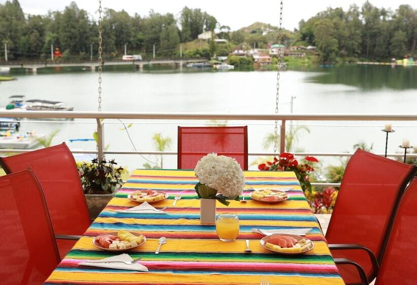 هتل Bania Travels