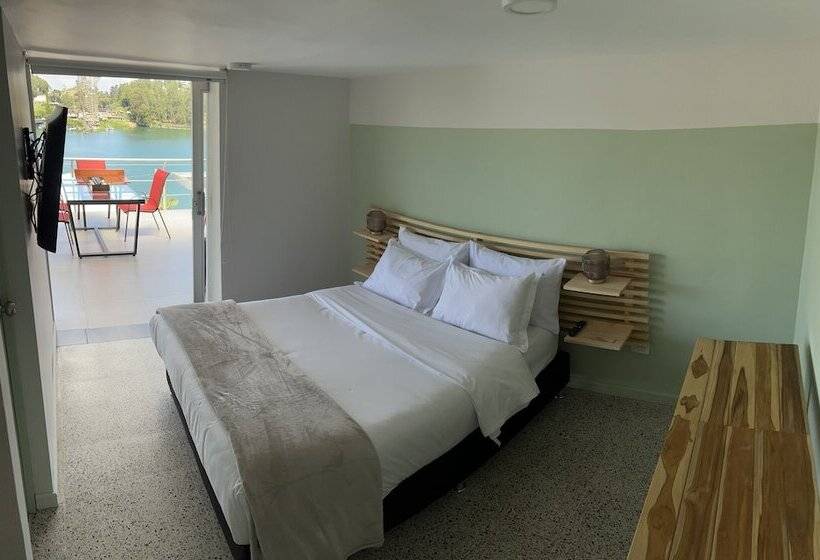 هتل Bania Travels