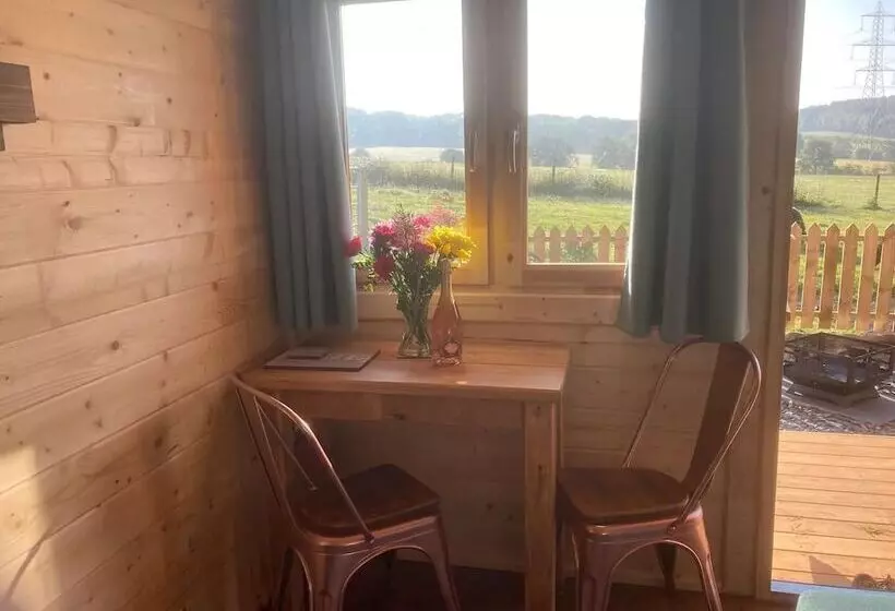 Hotelli Captivating 1 Bed Lodge In Chesterfield