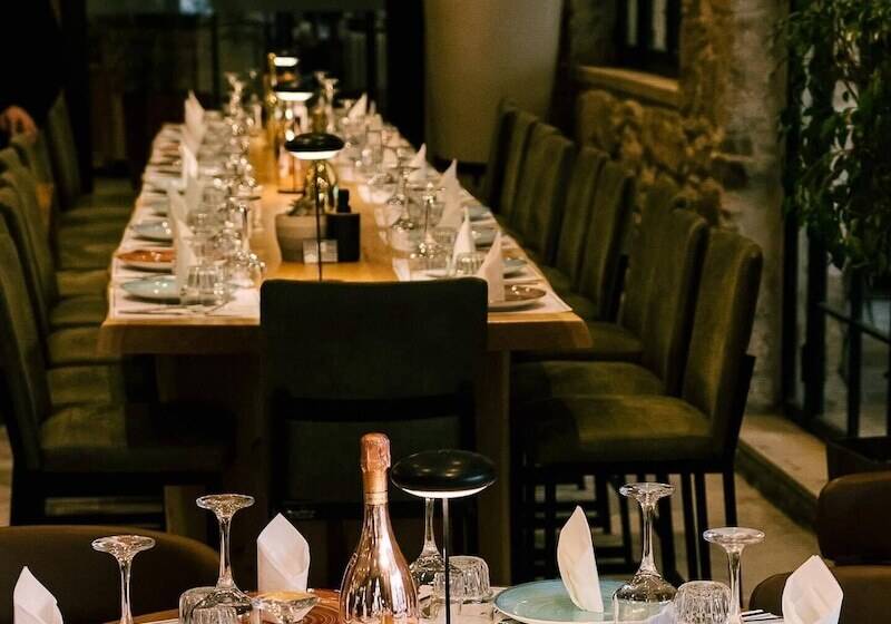 ホテル Pagopoieion Suites