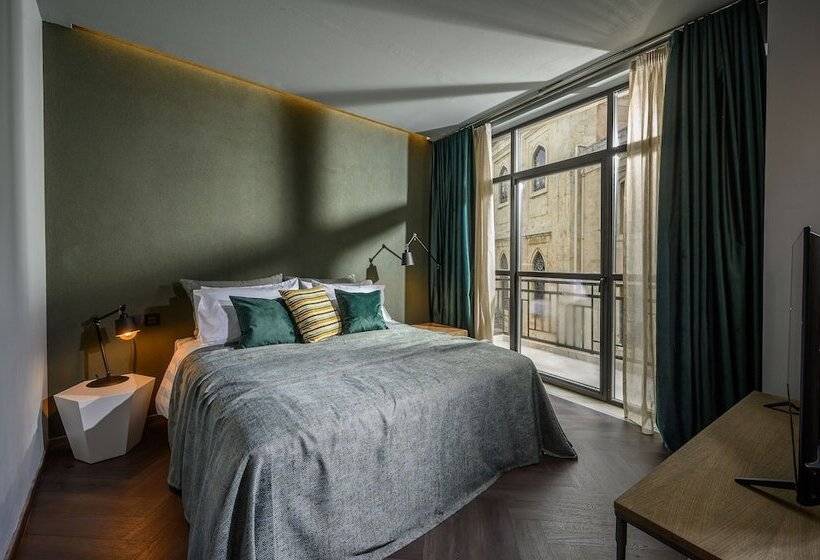 ホテル Pagopoieion Suites