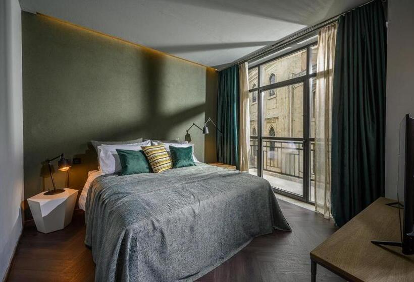 ホテル Pagopoieion Suites