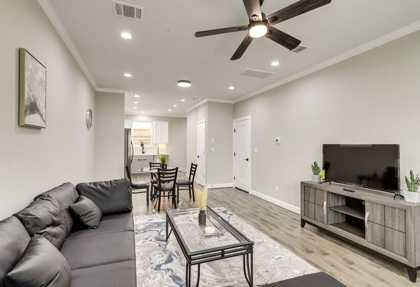 Modern Houston Vacation Rental   6 Mi To Downtown