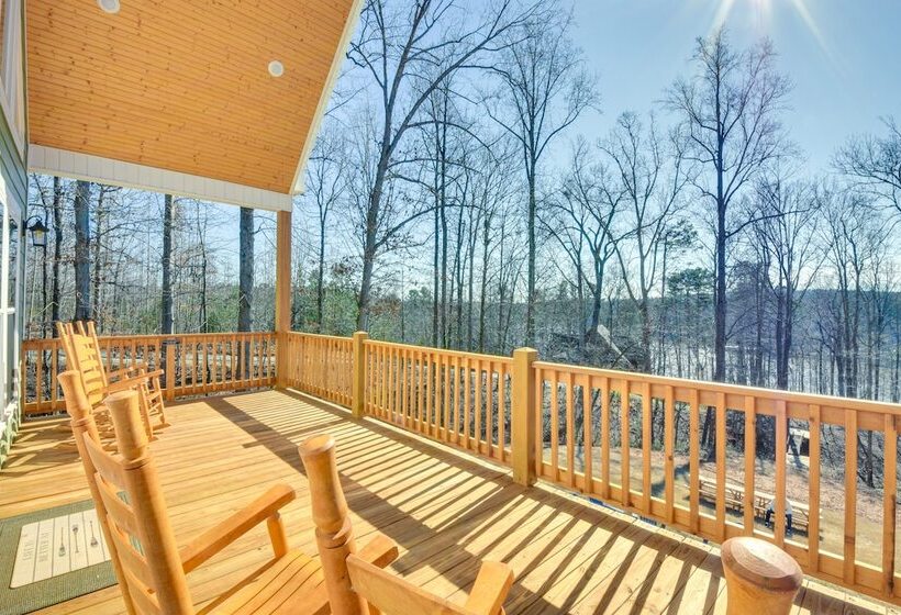 Lake Hartwell Cottage W/ Fire Pit: Near Clemson!
