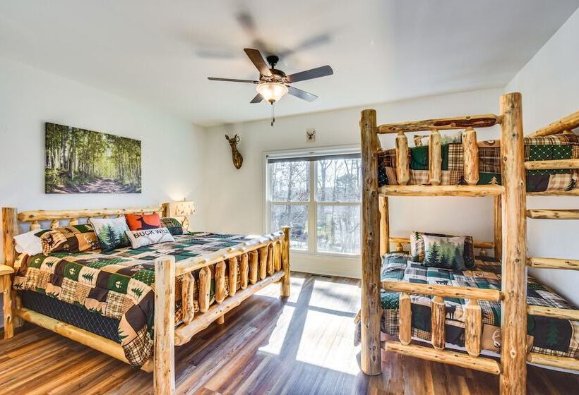 Lake Hartwell Cottage W/ Fire Pit: Near Clemson!