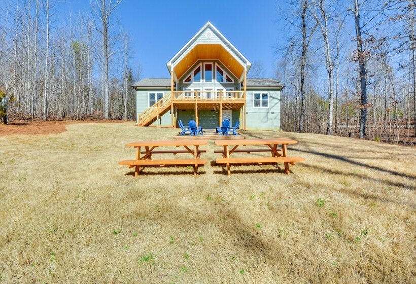 Lake Hartwell Cottage W/ Fire Pit: Near Clemson!