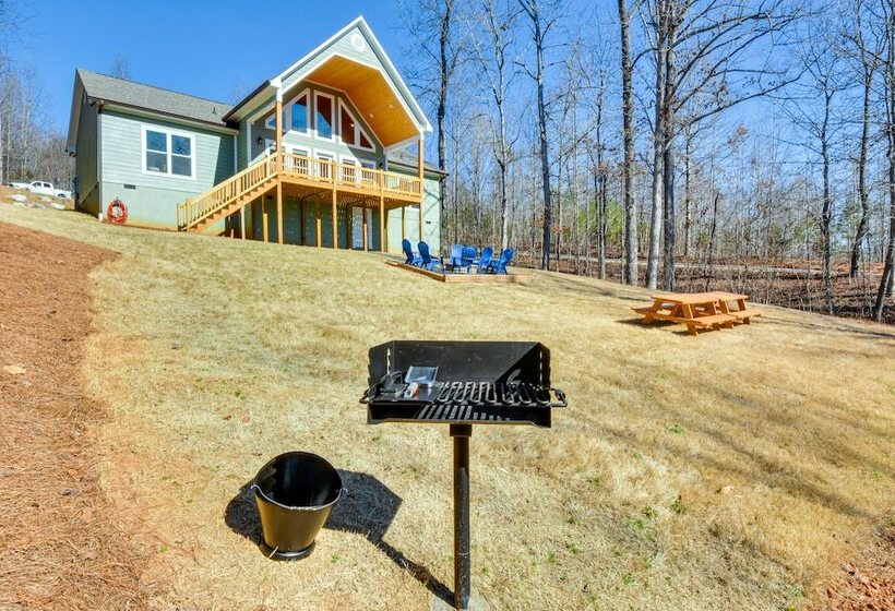 Lake Hartwell Cottage W/ Fire Pit: Near Clemson!