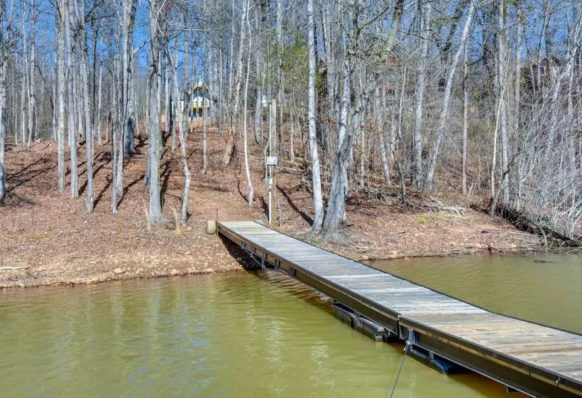Lake Hartwell Cottage W/ Fire Pit: Near Clemson!
