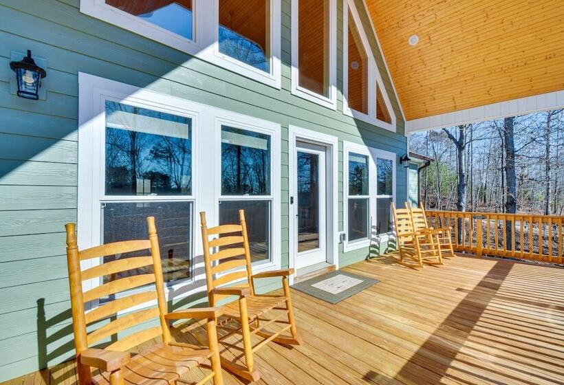 Lake Hartwell Cottage W/ Fire Pit: Near Clemson!