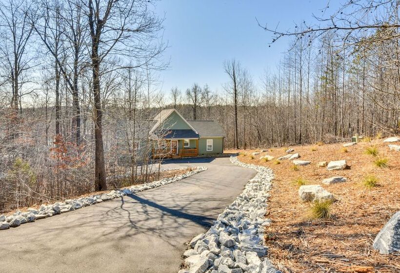 Lake Hartwell Cottage W/ Fire Pit: Near Clemson!