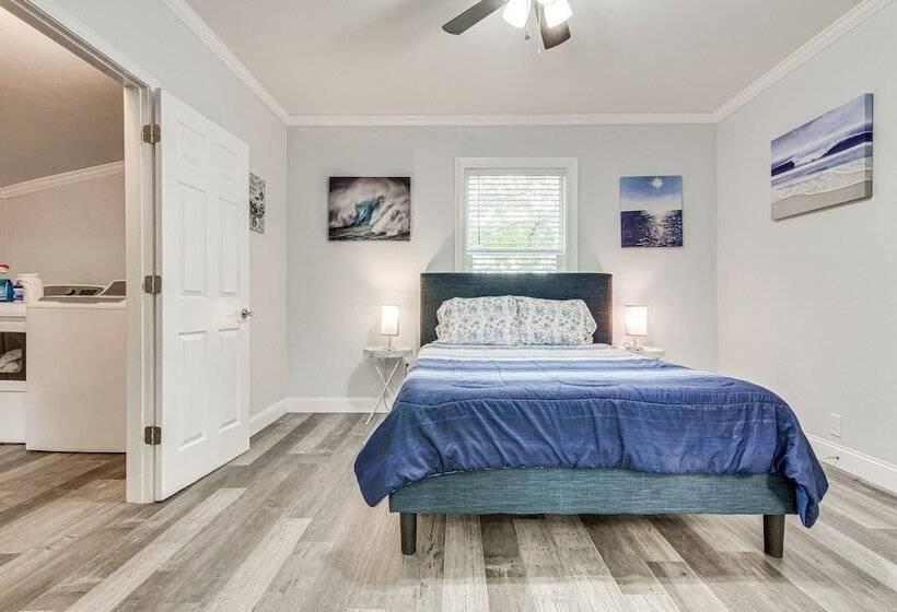 Lovely Pensacola Home W/ Yard < 1 Mi To Downtown!