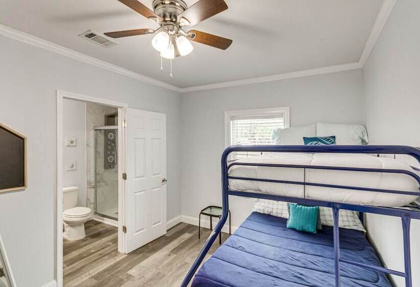 Lovely Pensacola Home W/ Yard < 1 Mi To Downtown!