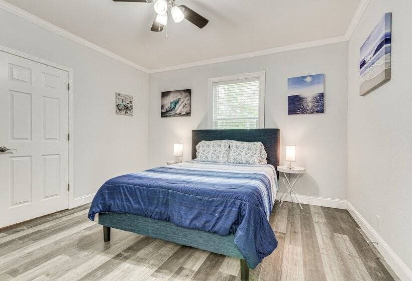 Lovely Pensacola Home W/ Yard < 1 Mi To Downtown!