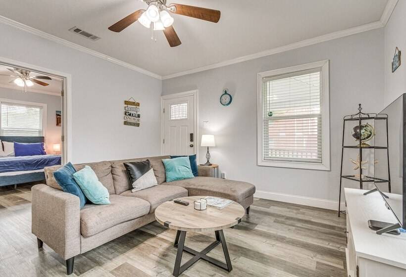 Lovely Pensacola Home W/ Yard < 1 Mi To Downtown!