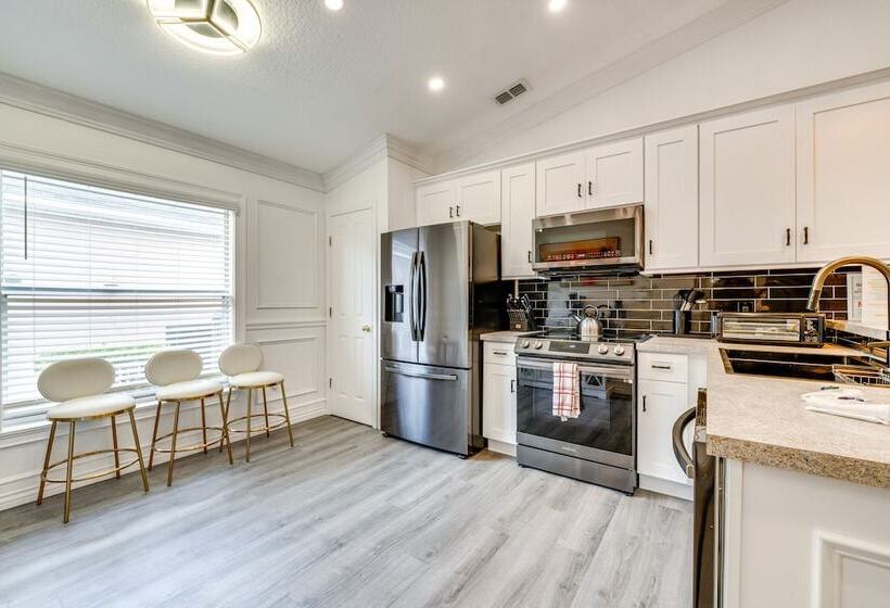 Heated Pool: Davenport Home W/ Xbox & Racing Games