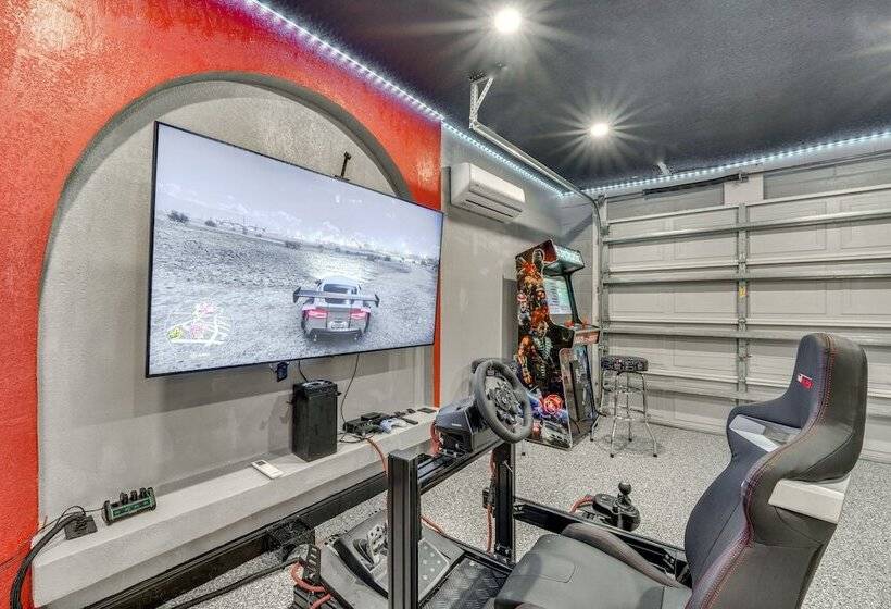 Heated Pool: Davenport Home W/ Xbox & Racing Games