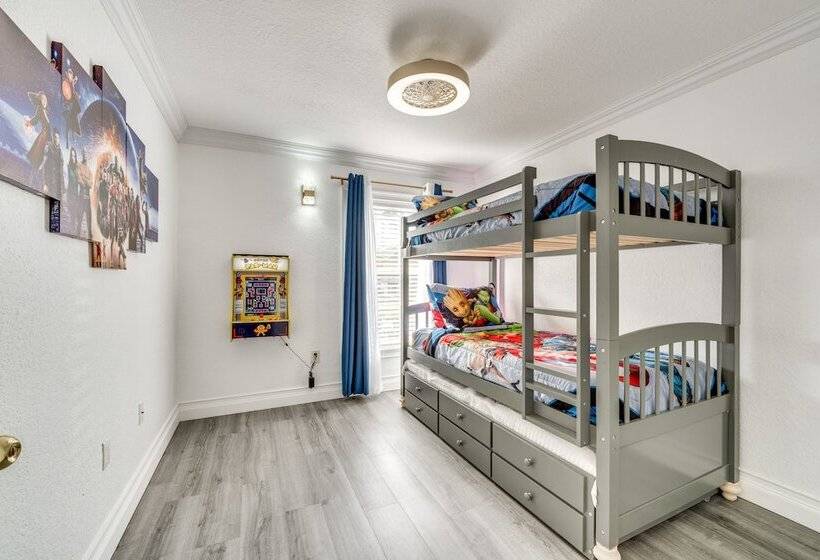 Heated Pool: Davenport Home W/ Xbox & Racing Games