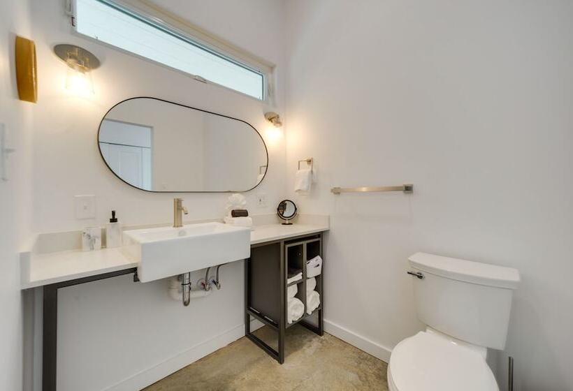 Art Ranch Fredericksburg Getaway 13 Mi To Downtown