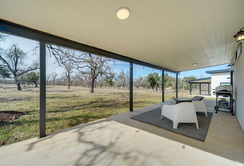 Art Ranch Fredericksburg Getaway 13 Mi To Downtown