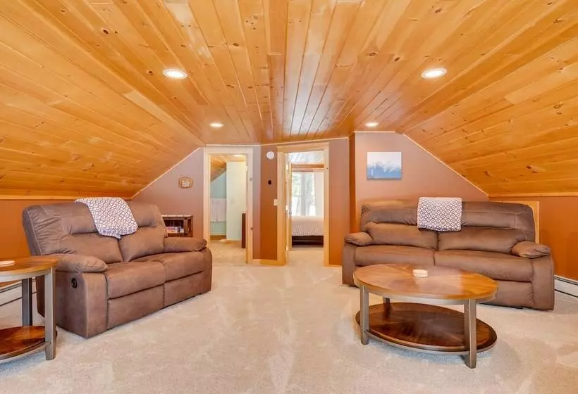 Peaceful Stark Cottage W/ Deck On South Ponds!