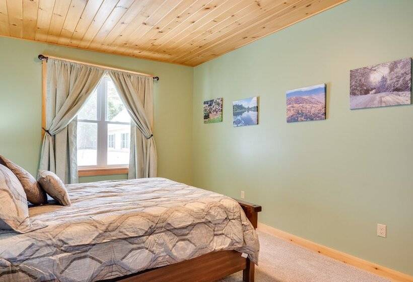 Peaceful Stark Cottage W/ Deck On South Ponds!