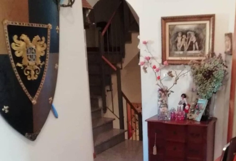 بنسيون Room In Apartment   Bed In A 6 Bed Dormitory Room 2 Male And Female Mix Use