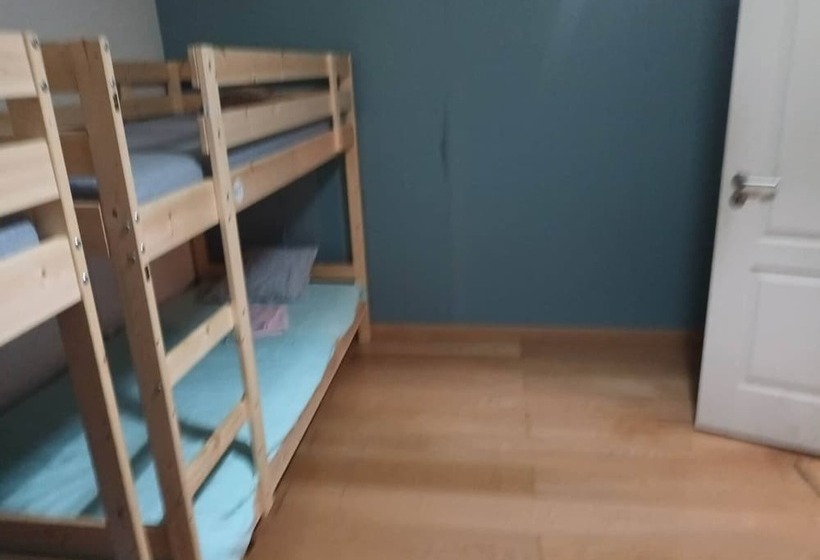 بنسيون Room In Apartment   Bed In A 6 Bed Dormitory Room 2 Male And Female Mix Use