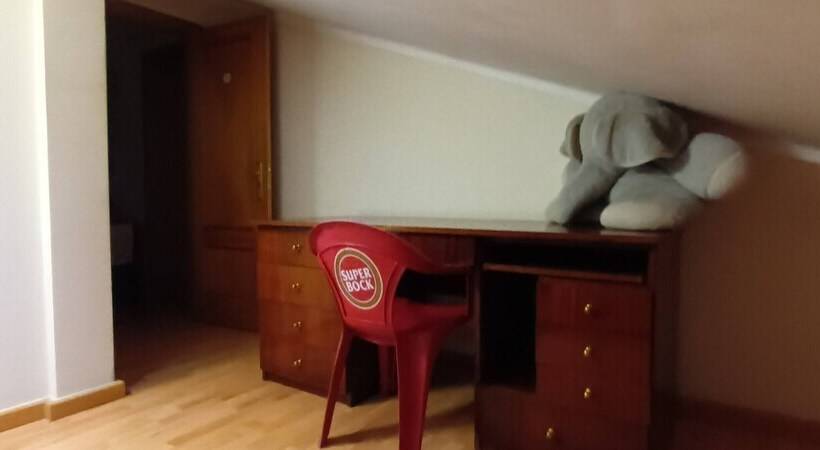 Pensione Room In Apartment Single Room 3 At Albarraque, Sintra, Shared Bathroom