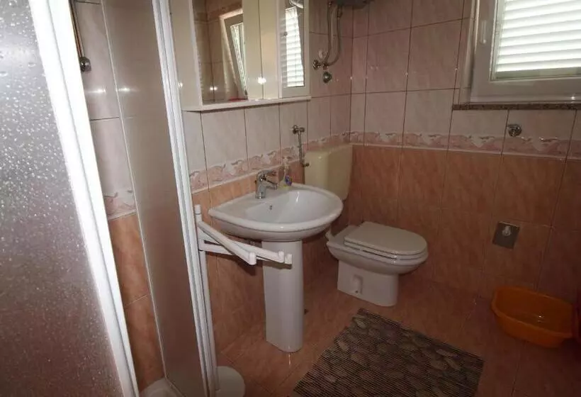 ペンション Room In Studio   Apartment Aniko Near The Sea