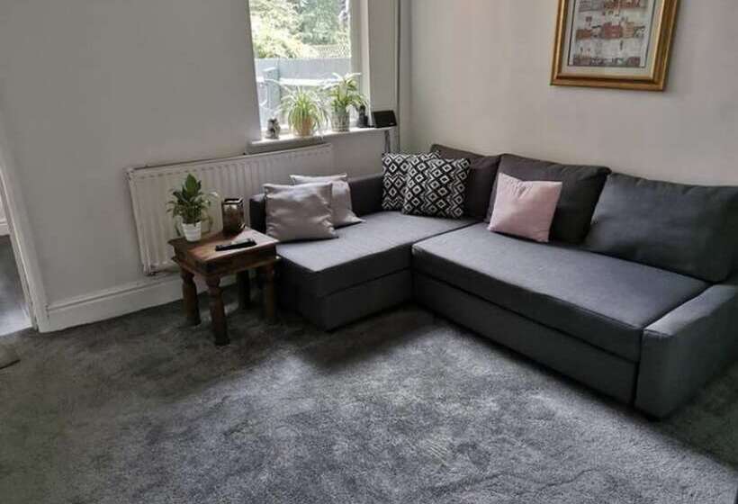 레지던스 Charming 3 Bed Cottage In Birmingham