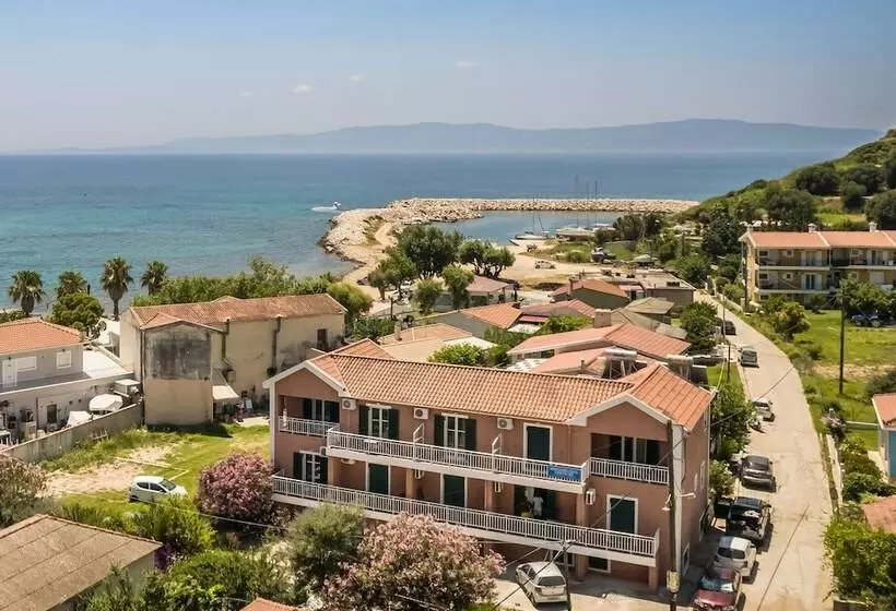 Rosilion Studios & Apartments