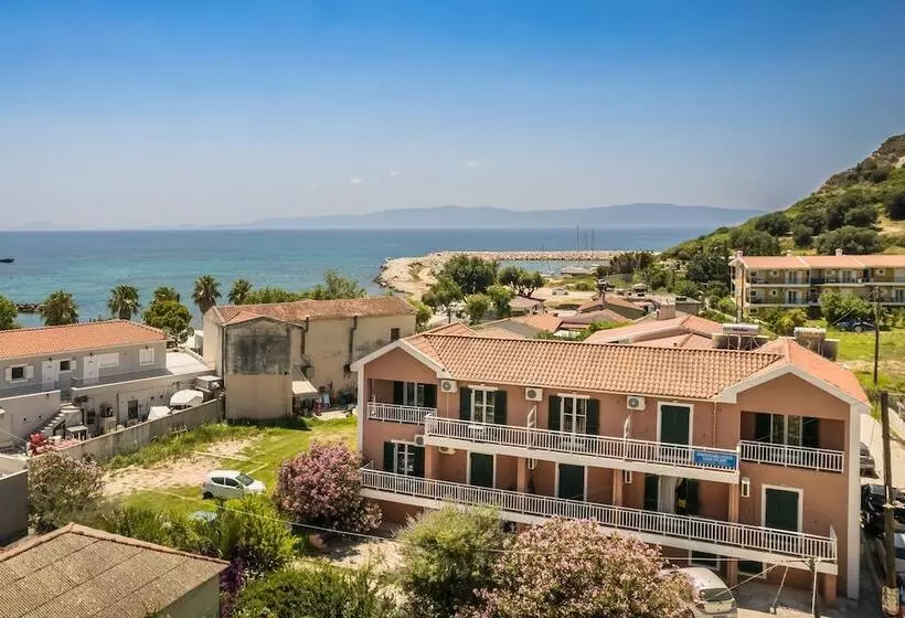 Rosilion Studios & Apartments