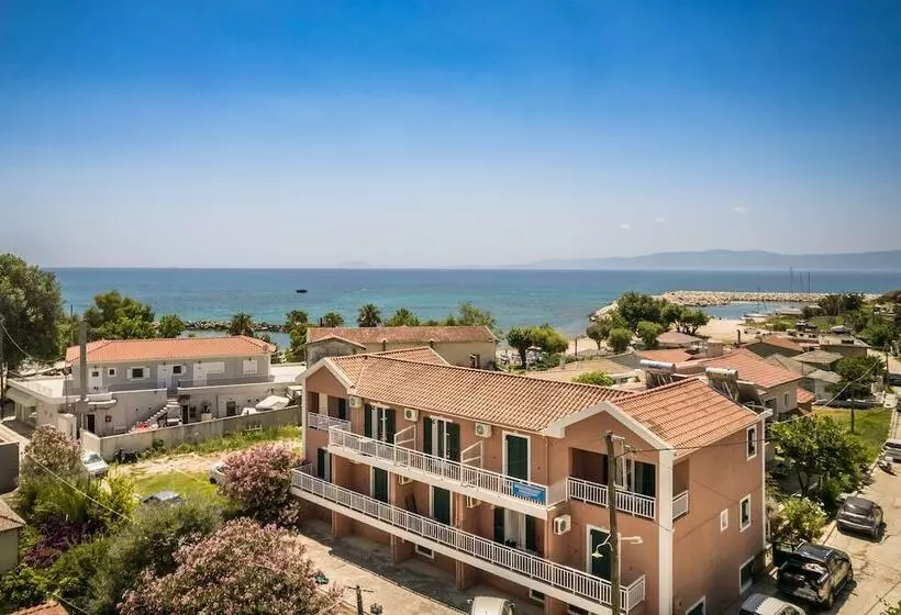 Rosilion Studios & Apartments