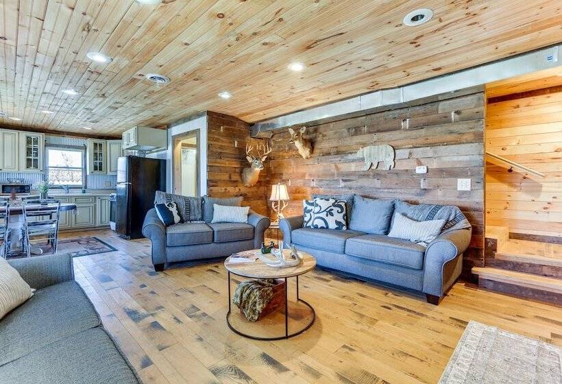 Rustic Mount Perry Cabin Near Fishing Pond & Farm
