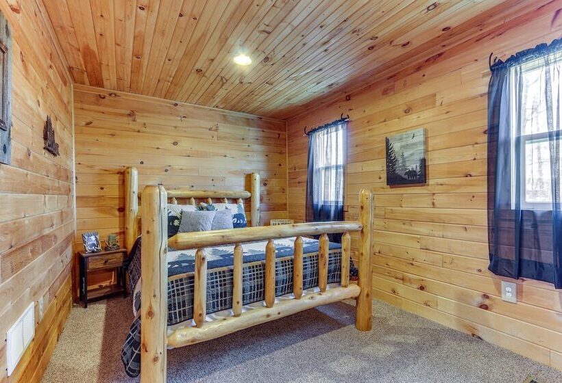 Rustic Mount Perry Cabin Near Fishing Pond & Farm