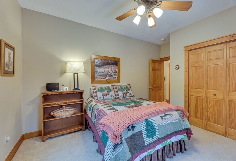 Cabin W/ Hot Tub And Wifi: 4 Mi To Snowshoe Resort