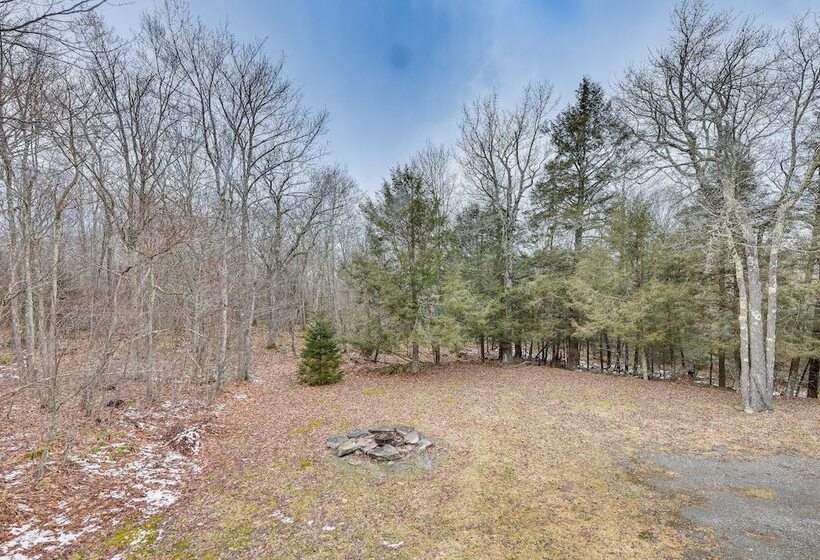 Cabin W/ Hot Tub And Wifi: 4 Mi To Snowshoe Resort