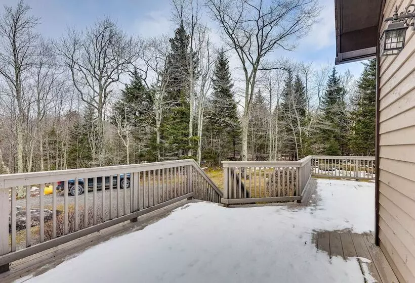 Cabin W/ Hot Tub And Wifi: 4 Mi To Snowshoe Resort