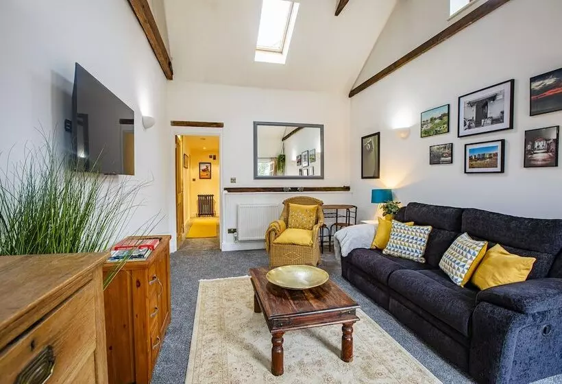 The Carriage House A Relaxing 1 Bed Cottage In Ash