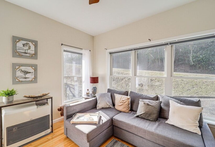 Near Hiking: Blue Ridge Mtn Home On Private Acre