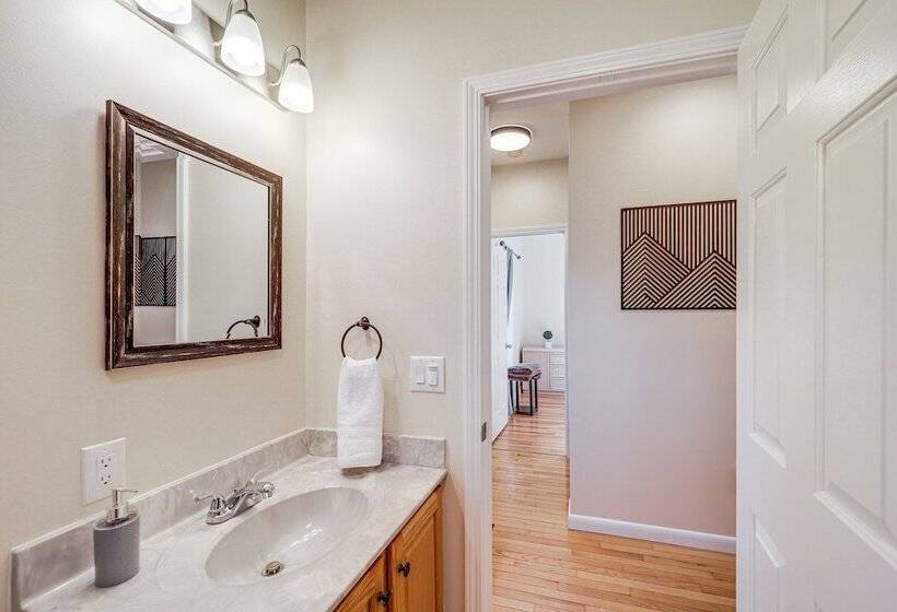 Near Hiking: Blue Ridge Mtn Home On Private Acre