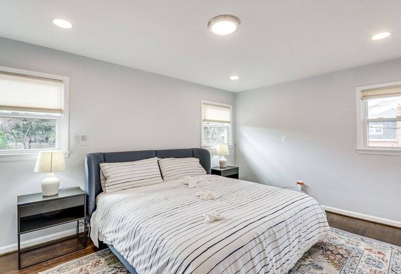 Updated Home W/ Yard ~ 4 Mi To Old Town Alexandria