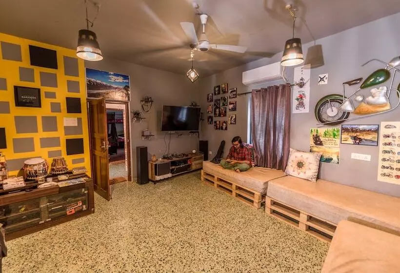 U.r.d.ki You Are The Key Hostels