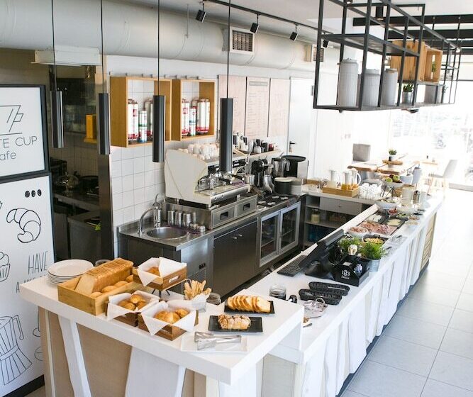 Bed and Breakfast White Corner