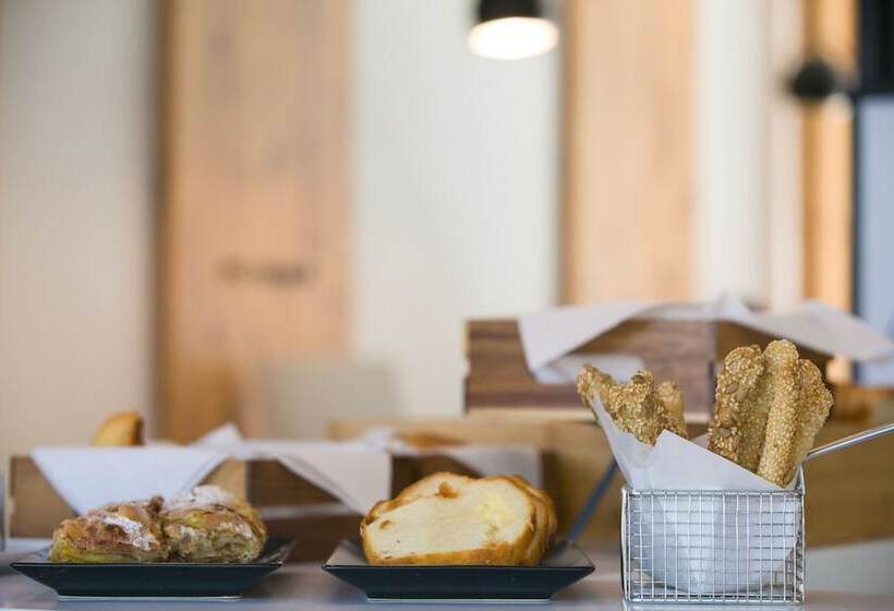 Bed and Breakfast White Corner