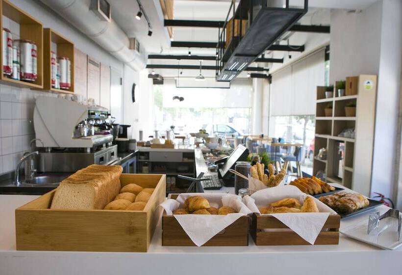 Bed and Breakfast White Corner